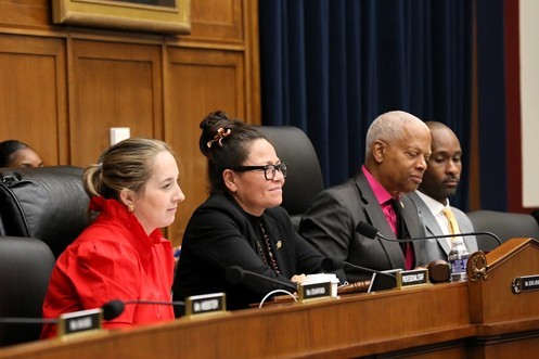 Rep. King-Hinds Chairs T&I Committee Hearing